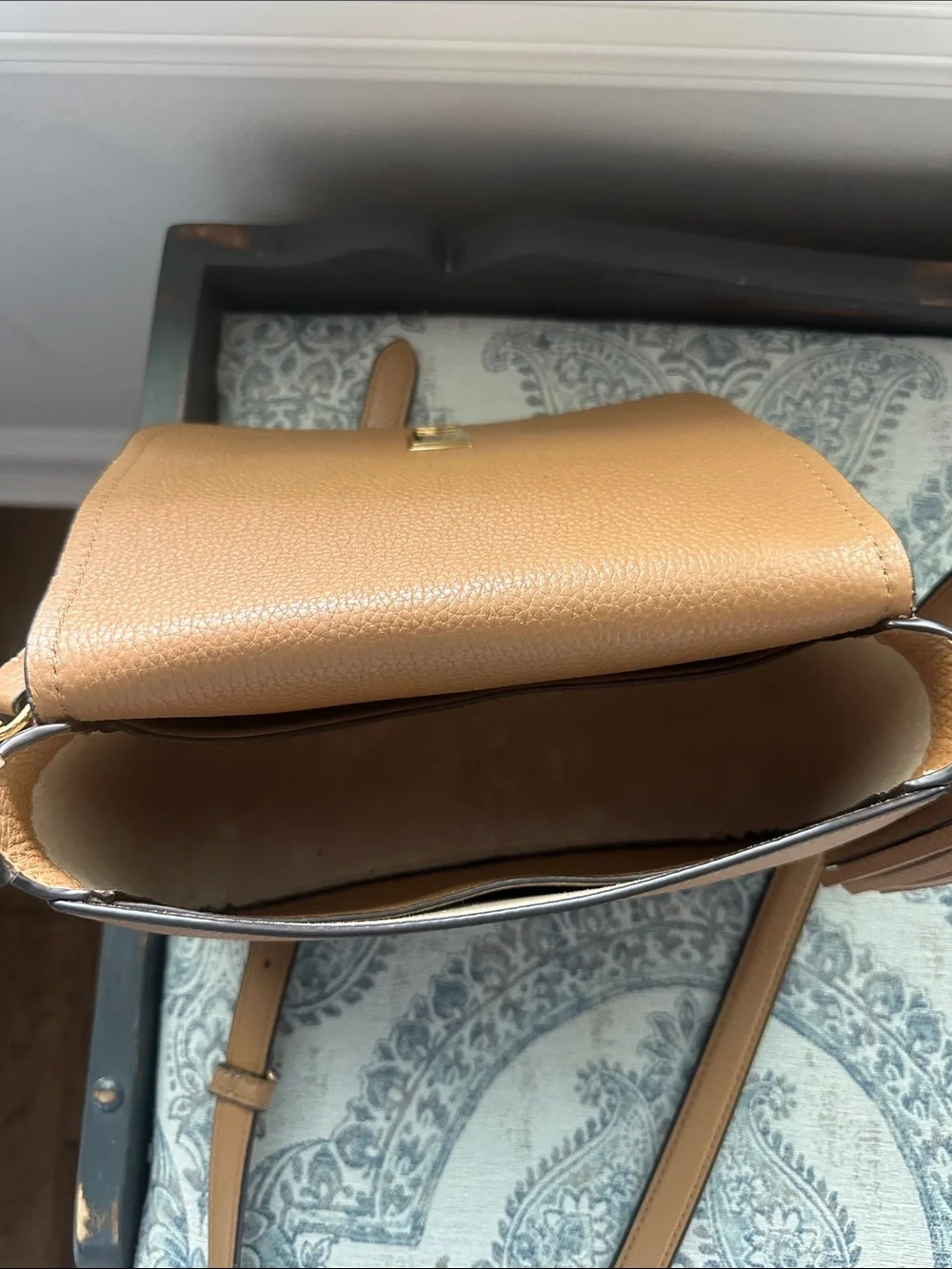 Tory Burch Pebbled Leather Crossbody in Taupe